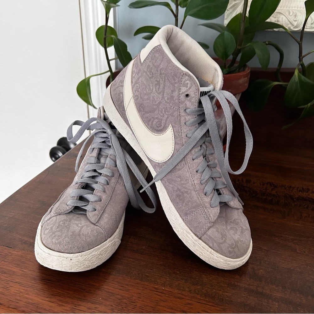 Nike Blazer Mid Premium Vintage
Wolf Grey Baroque, Genuine Suede, Unisex